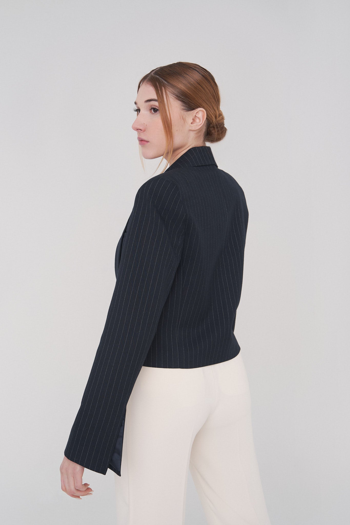 Blazer cropped marino raya diplomática