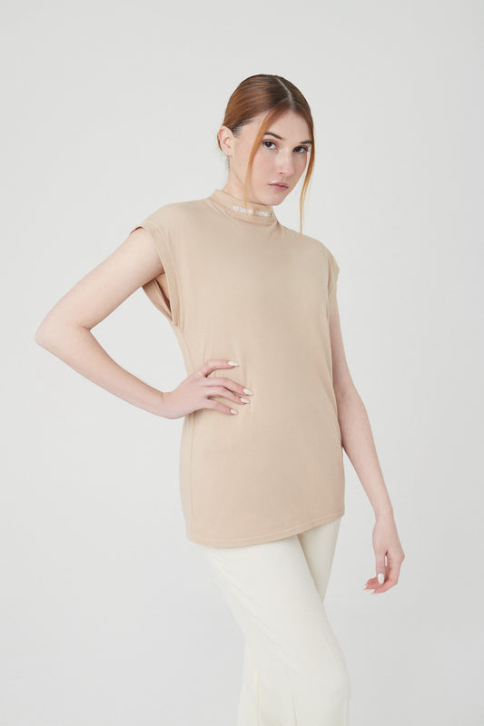 Camiseta cuello perkins beige x Redry