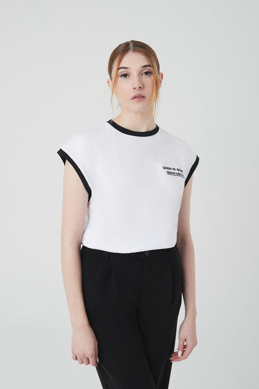 Camiseta blanca de hombro caído x Redry