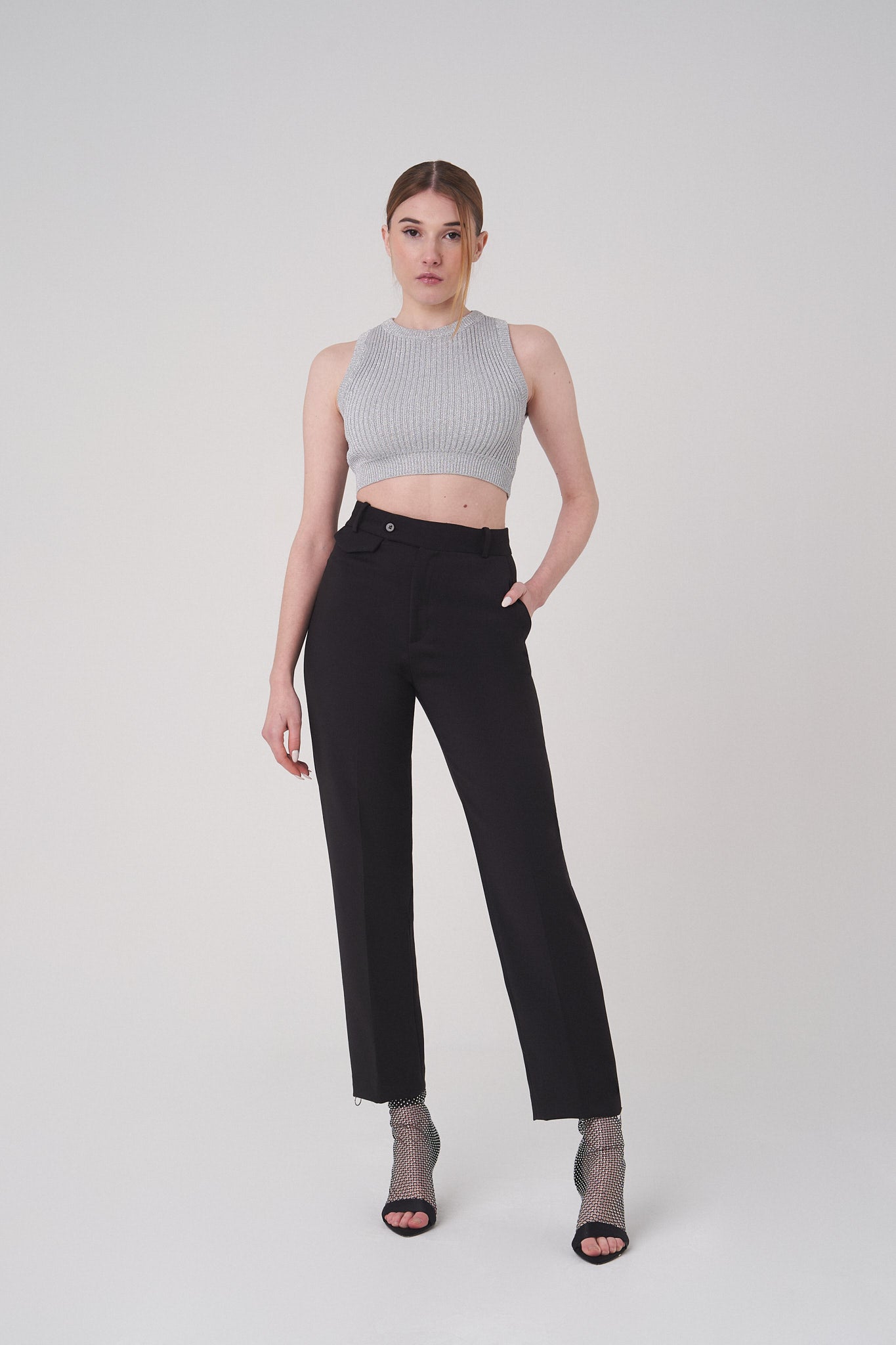 Pantalón cremalleras negro