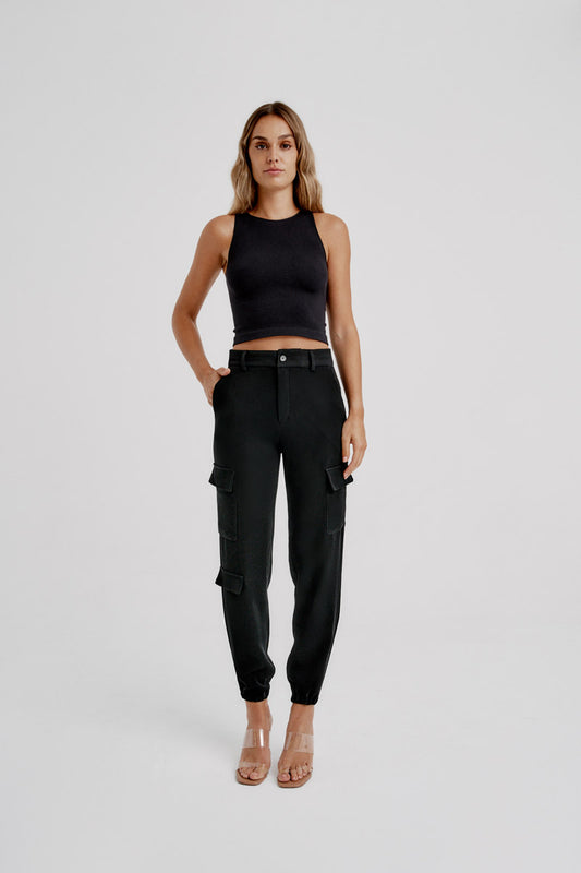 Pantalón cargo fluido negro